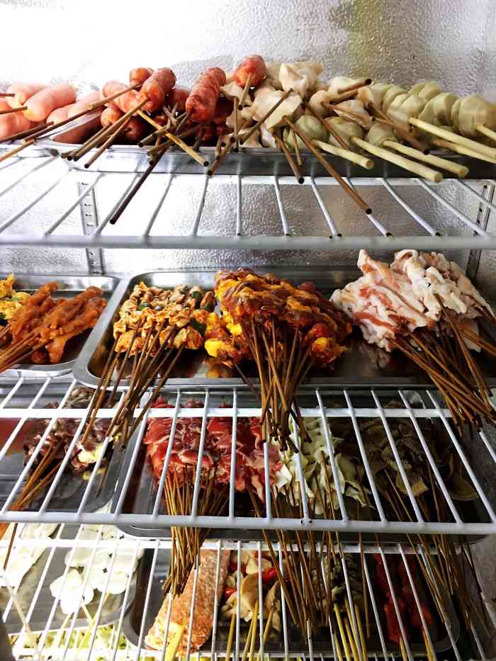 乐至特色烧烤(高攀路店)-"味道还行,就是五花肉真的太小了,鸭肠不太.