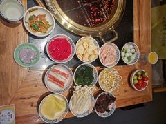 -周小明火锅(黑金冠社区店)