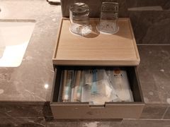 -广东大厦酒店(广州北京路步行街纪念堂地铁站店)