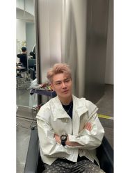 -一家只做男发烫染的店