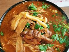 -肥汁米蘭香港米线(定西路店)