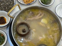 -朴小妹人参鸡汤火锅(长白山万达店)