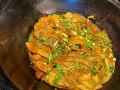 -锅老头海鲜铁锅炖