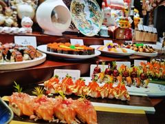-雍容荟帝王蟹活龙虾展台自助(IFS黑金店)