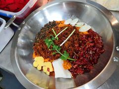 -瓜西西重庆火锅(花溪店)