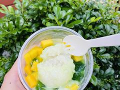 -奈雪的茶(优特汇店)