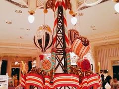 -小镇影院迪士尼小熊Duffy与他的朋友合影地