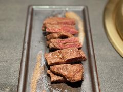 -铭牛烧肉·和牛海鲜自助(高新月牙湖店)