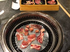 -匠牛亭·锅物烧肉放题自助(昆百大·泰业城店)