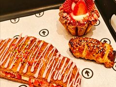 -HOT CRUSH趁热集合·现烤面包(上海环球港店)
