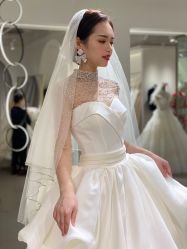 -艾米丽婚纱礼服