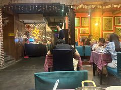 -香巴拉云南餐厅(华莱坞店)