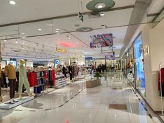 -奎屯友好时尚购物中心