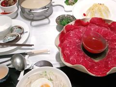 -红鼎豆捞·非遗鲍皇汤火锅(宝丰路店)