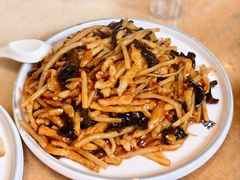 鱼香肉丝-福荣居褡裢火烧京味家常菜(西四店)