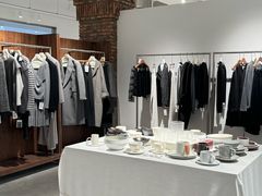 -洪小鹏生活美学馆(领SHOW天地店)