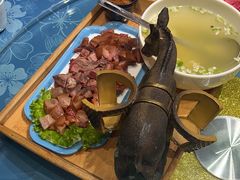 -乔家小院•非遗驴肉•青岛菜(滨河路店)