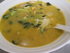 河蚌烧咸肉-魏四小鱼锅贴王