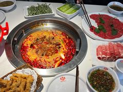 -巴渝人家重庆火锅(东方广场店)