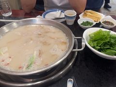 -老来福·非遗酸汤兔(凯旋路店)