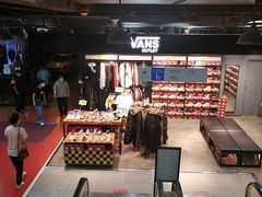 -法雅体育工厂店(皂君庙路店)