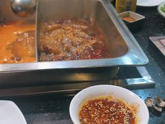 -百年川椒重庆老火锅(光谷店)