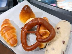 -CARINO BAKERY&CAFE(人广来福士店)