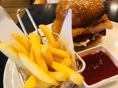 -WOLFGANG PUCK KITCHEN & BAR(迪士尼小镇店)