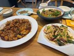 -肘子酥·天津捞面(德云社店)