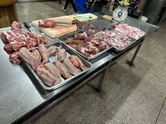 -标记美食新鲜猪杂(兴南大道店)