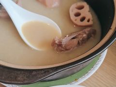 -渝信川菜 · 川味家常菜(财富购物中心店)