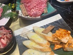 -山川小町·极番烧肉(新地假日广场店)