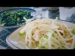 芦苇根炒肉丝-美味之家·湖景农家乐(太湖东山店)
