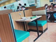 卡座-萨莉亚意式餐厅(石鼓路店)