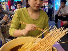 -拈签一笑黄牛肉辣卤串串