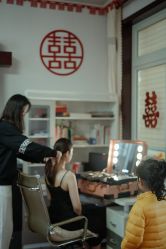 -洋洋婚纱品牌集合店