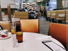 -香港新发烧腊茶餐厅(万象店)