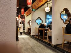 -万重锦·人文川菜馆(骡马市店)