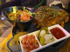 famous案板猪肋排-Famous肥猫墨西哥音乐餐吧(五棵松华熙LIVE店)