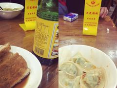 -潘国仙耳光馄饨(黄家阙路店)