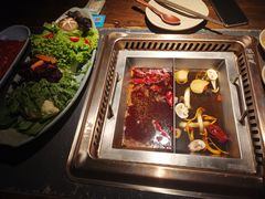 -老牌坊云南鱼豆花火锅(哈西万达店)