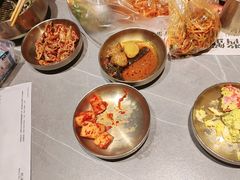 -草家酱蟹炭火烤肉店(珲春南路一店)