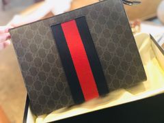 -Gucci(戴高乐机场T 2E)