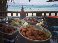 -Baan Ploy Samed Restaurant ร้านอาหารบ้านพลอยเสม็ด