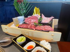 -铭牛烧肉·和牛海鲜自助(高新月牙湖店)