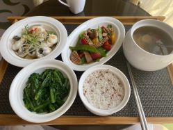 -臻康乃馨月子中心(集美店)