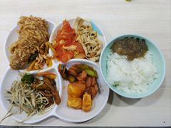 -晓宇盒饭(民安街店)