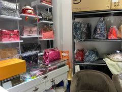 -IRENCE伊琳丝奢侈品皮具护理(二手鉴定世界广场店)