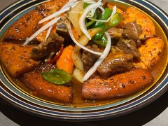 天山馕包肉-塔哈尔·新疆盛宴(奉贤龙湖店)