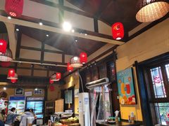 -富正毅三下锅·湘西韵味(天门山索道店)